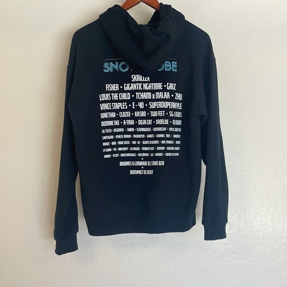 MTV Snowglobe Lake Tahoe Music Festival Hoodie - Picture 2 of 4